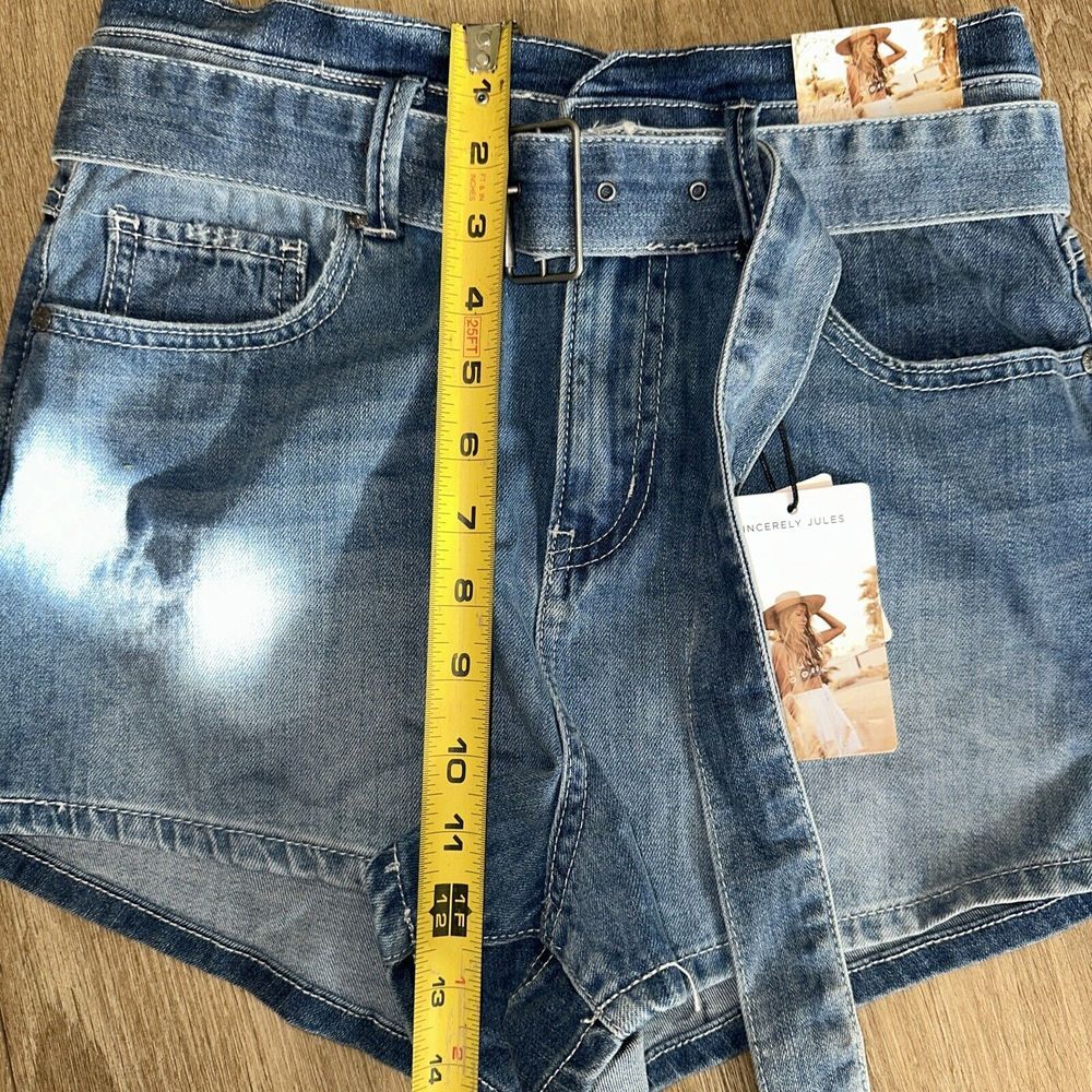 Sincerely Jules Juniors‎ Women Denim Belted Shorts Medium Wash 7/28 High Rise - Picture 7 of 8